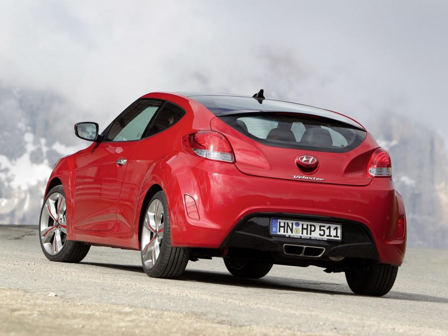  Hyundai Veloster 2011 года  (фото 49 из 184)